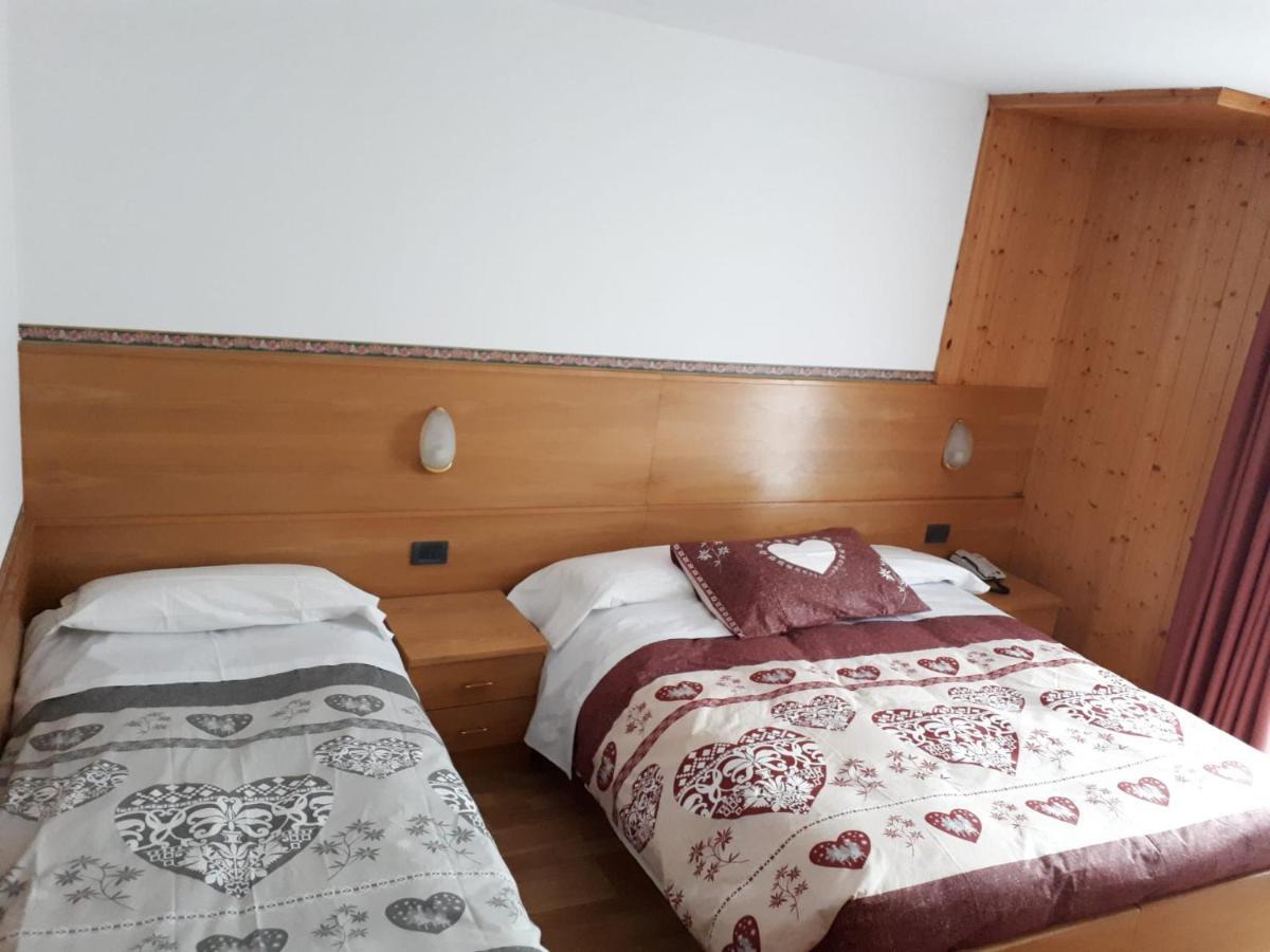 Hotel Panorama ปัสโซเดลโตนาเล ภายนอก รูปภาพ